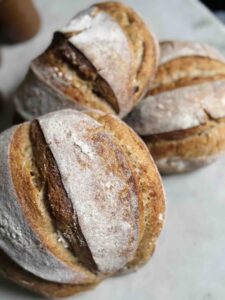 sisterfrennn - sourdough bread loaves